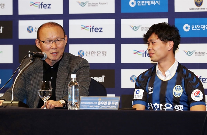 Thầy Park tiết lộ điều kiện để Công Phượng thành công tại K-League