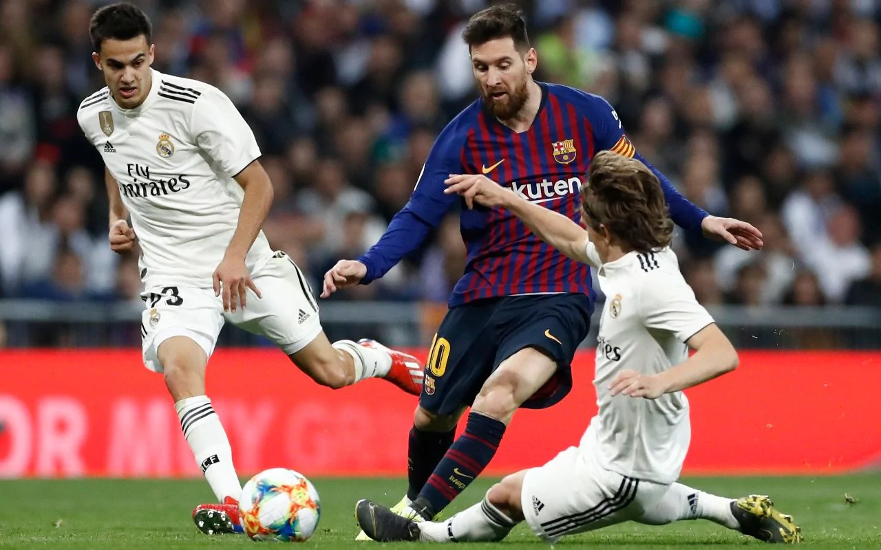 Dự đoán Real Madrid vs Barcelona (2h45 3/3) bởi chuyên gia Joshua Cole