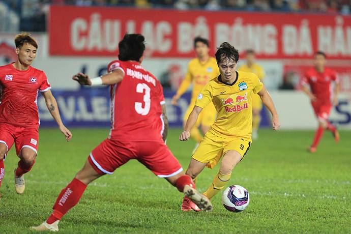 Bảng xếp hạng V.League 2021 tối nay 2/4: Văn Toàn không cho Đà Nẵng cướp ngôi đầu