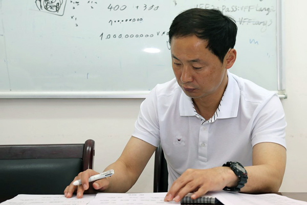 Trợ lý Kim Han Yoon chính thức nhận nhiệm vụ từ thầy Park