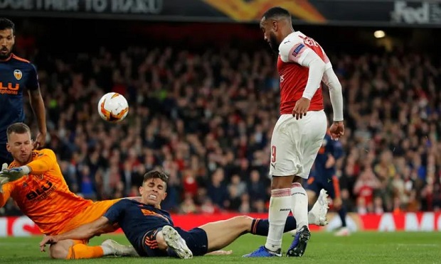 Kết quả bán kết C2 châu Âu: Arsenal vs Valencia, 2h ngày 3/5
