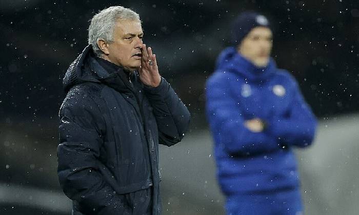 Mourinho bất phục khi trải qua 'cột mốc đen tối' trước Chelsea