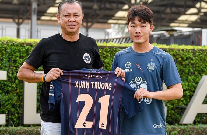 Tiết lộ bất ngờ về số áo 21 của Xuân Trường ở Buriram United