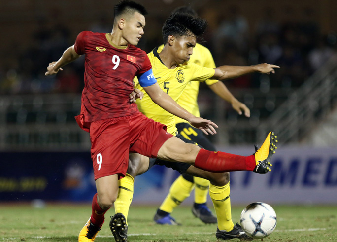 U18 Việt Nam 3-0 U18 Singapore: 'Dạo chơi' ở sân Gò Đậu
