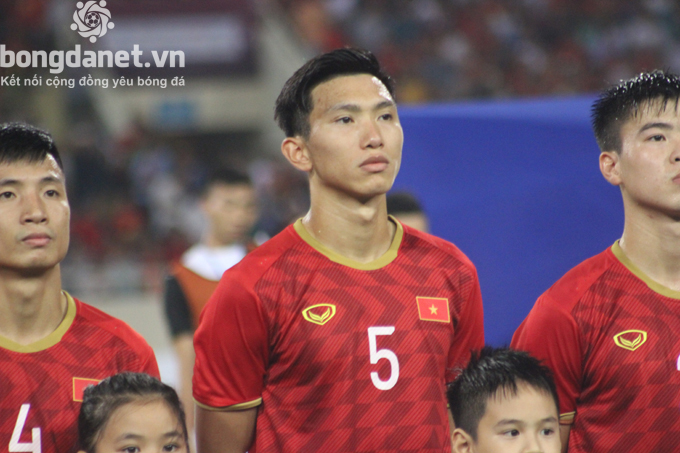 Văn Hậu vô đối ở giải thưởng ‘Cầu thủ trẻ xuất sắc nhất 2019’