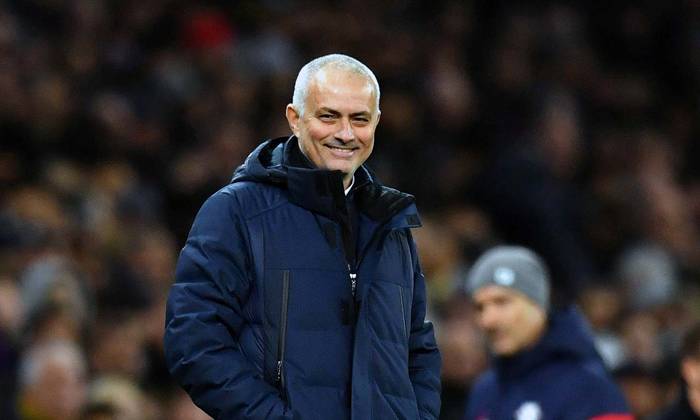Jose Mourinho nhận được bao nhiêu tiền đền bù khi bị Tottenham sa thải?