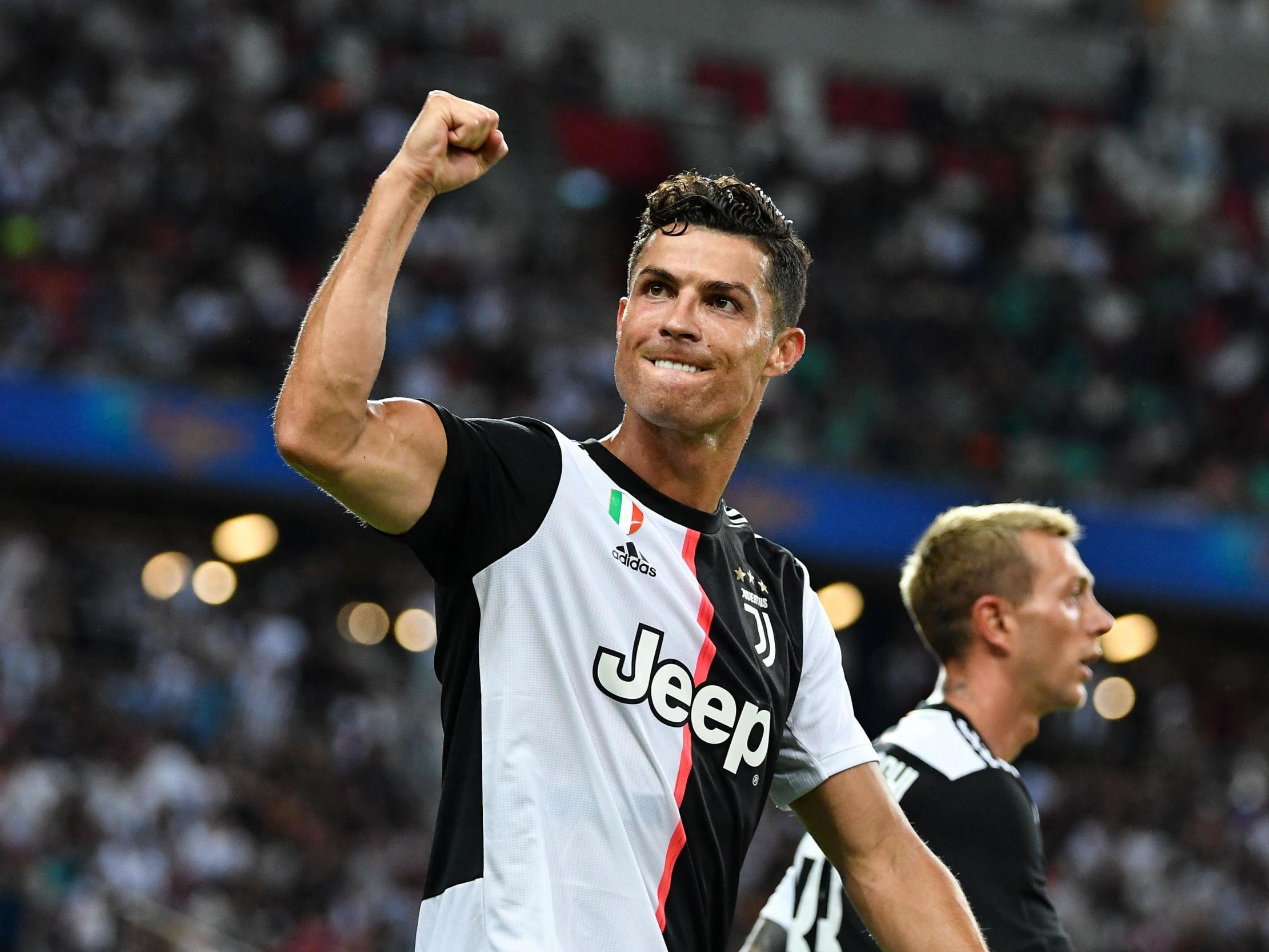 Cristiano Ronaldo bất ngờ công bố thời điểm nghỉ hưu