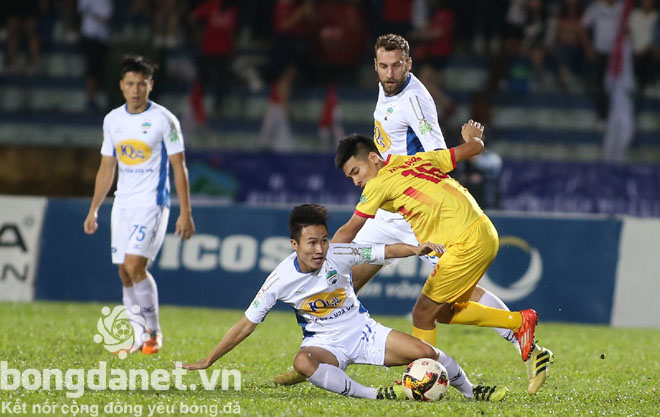 HAGL vs Sanna Khánh Hòa (17h 23/10): Đội khách hưởng niềm vui