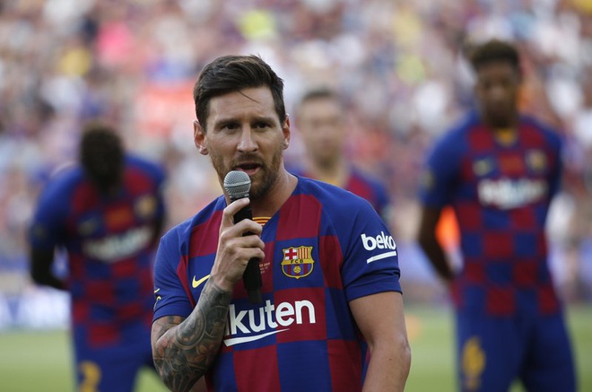 Messi kêu gọi đồng đội giảm lương để giúp Barcelona vượt qua đại dịch