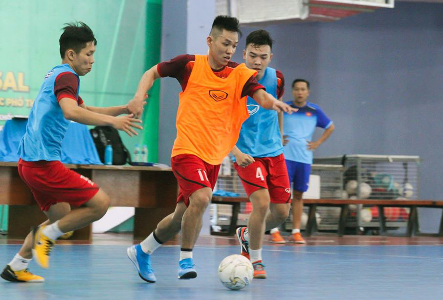 Tin tức bóng đá Việt Nam nổi bật 24/1: Tuyển futsal Việt Nam tập luyện 'quên tết'