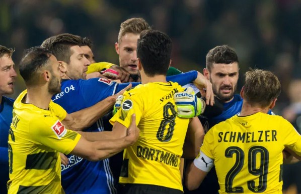 Dự đoán Schalke 04 vs Dortmund (20h30 26/10) bởi Roman Weidenfeller
