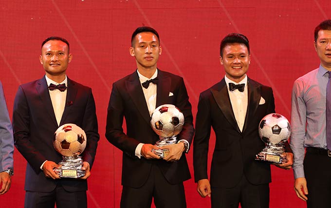 Đỗ Hùng Dũng đoạt giải Quả bóng vàng Việt Nam 2019