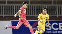 Video Sài Gòn FC 1-0 Hồng Lĩnh Hà Tĩnh: Chevaughn Walsh bỏ lỡ quả phạt 11 mét