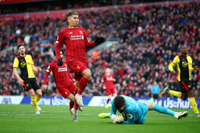 Liverpool 2-0 Watford: Salah tỏa sáng rực rỡ