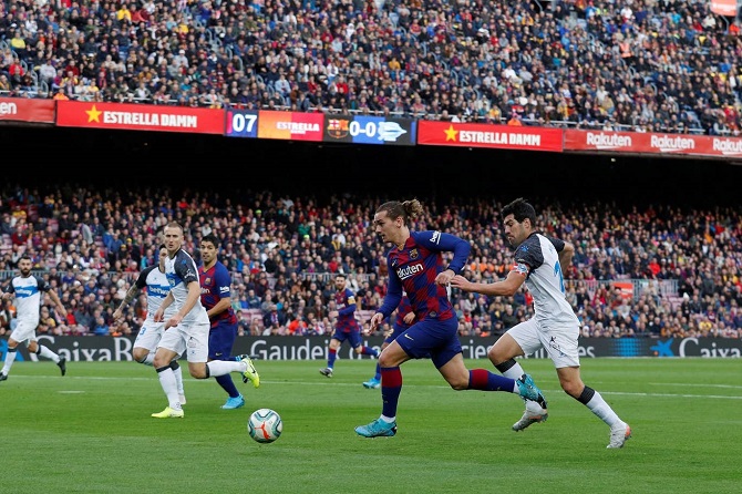 Kết quả Barcelona 4-1 Alaves: Không cần gắng sức vẫn thắng đậm
