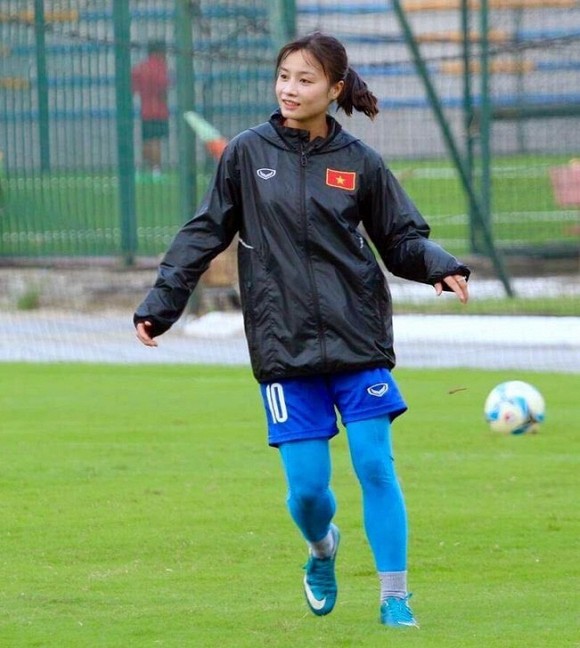 Tiểu sử cầu thủ nữ Hoàng Thị Loan bóng đá nữ Việt Nam, quê ở đâu?