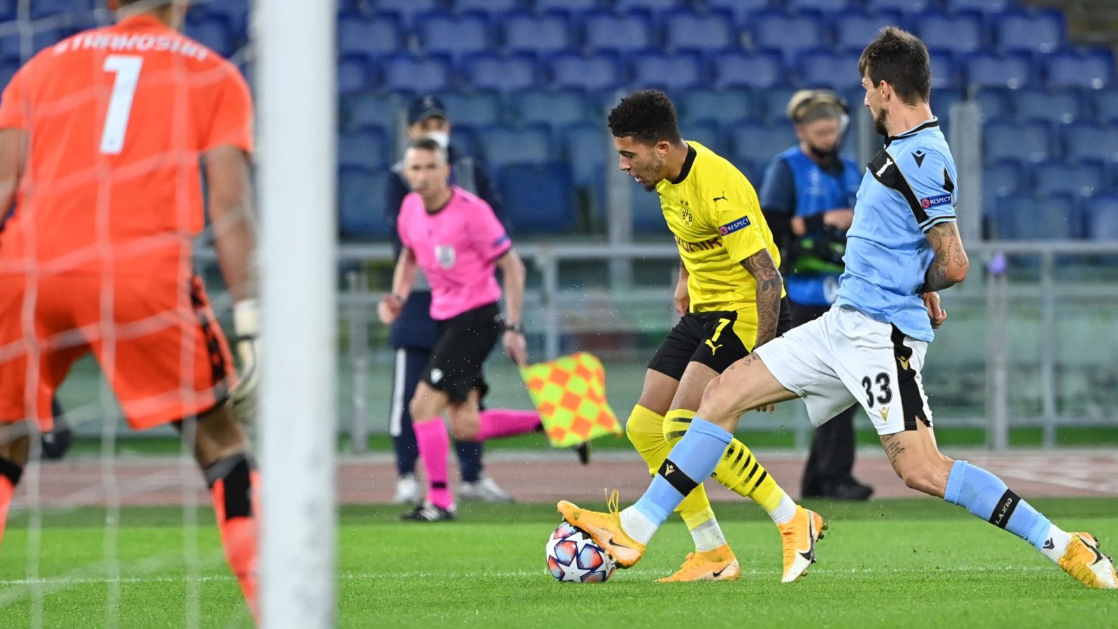 Dortmund vs Lazio (3h 3/12): Vùng Ruhr gặp khó